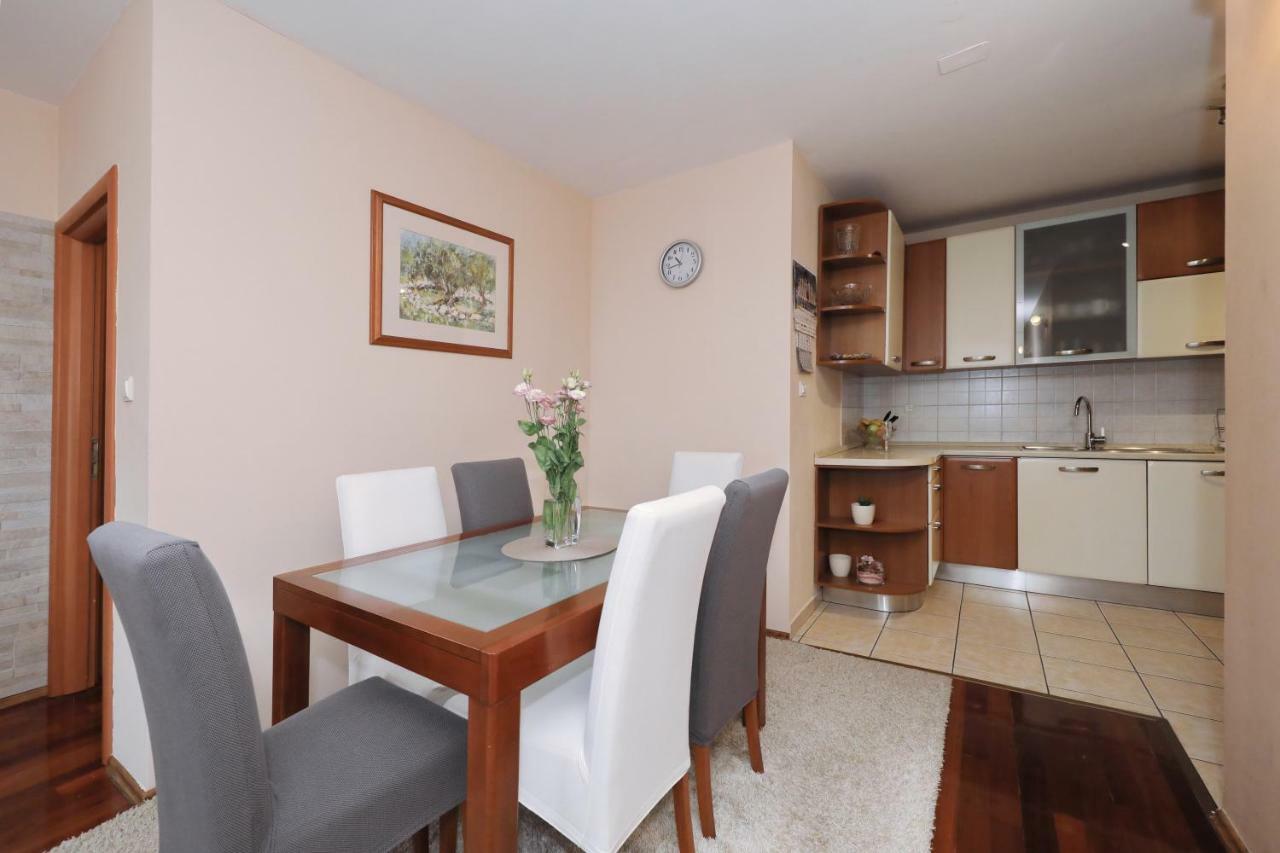 Toni Apartment